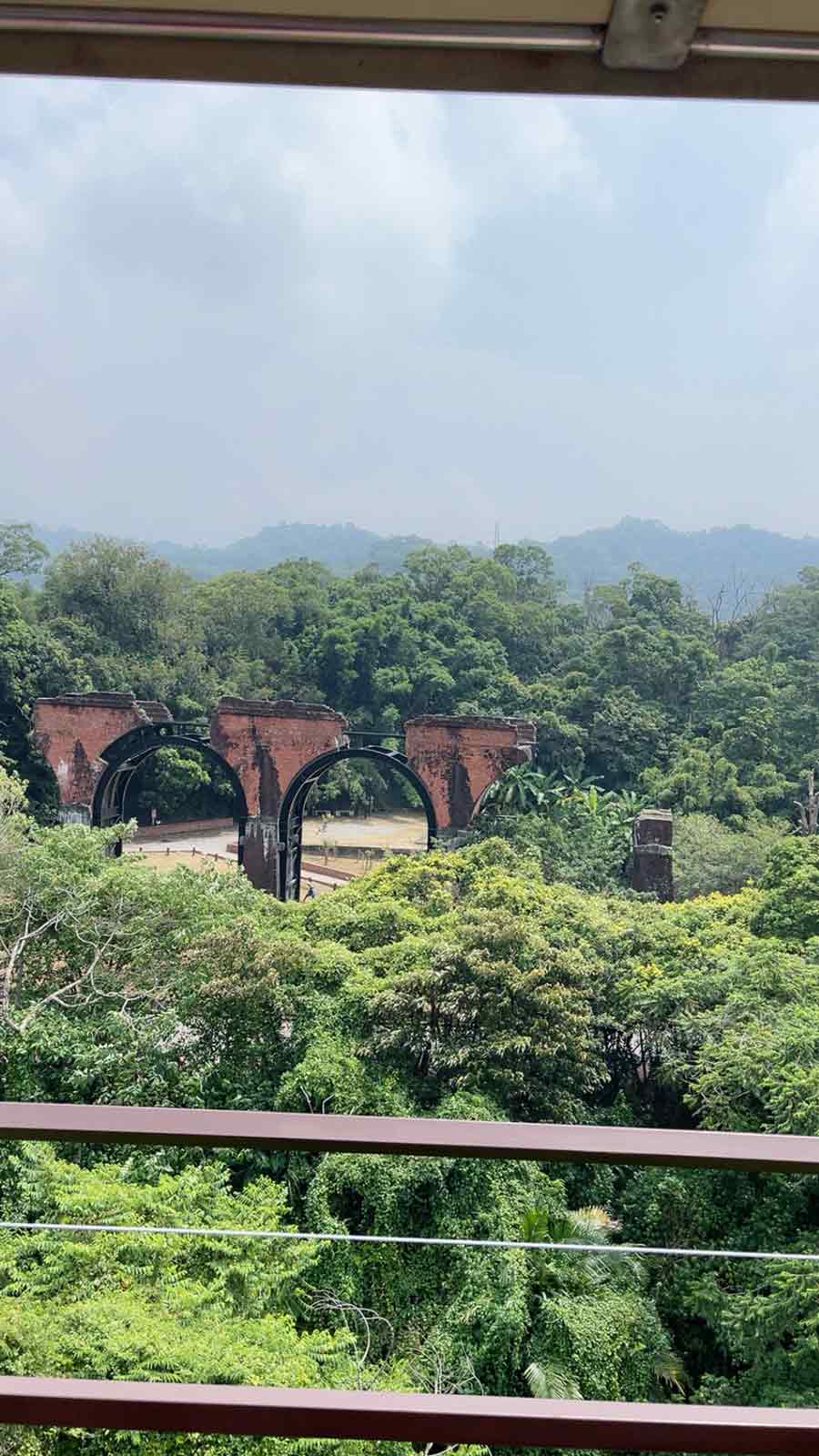 百年龍騰斷橋